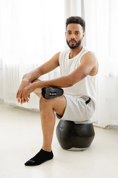 Be Strong | Grip Socks | Large