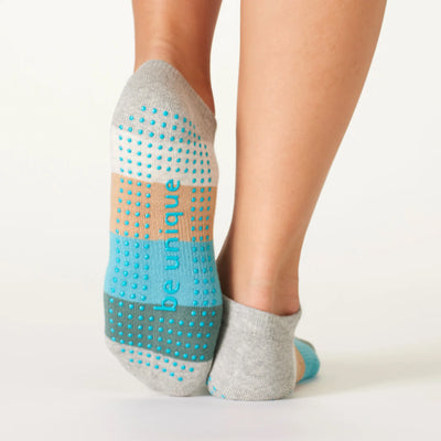 Be Unique | Grip Socks | Small/Medium