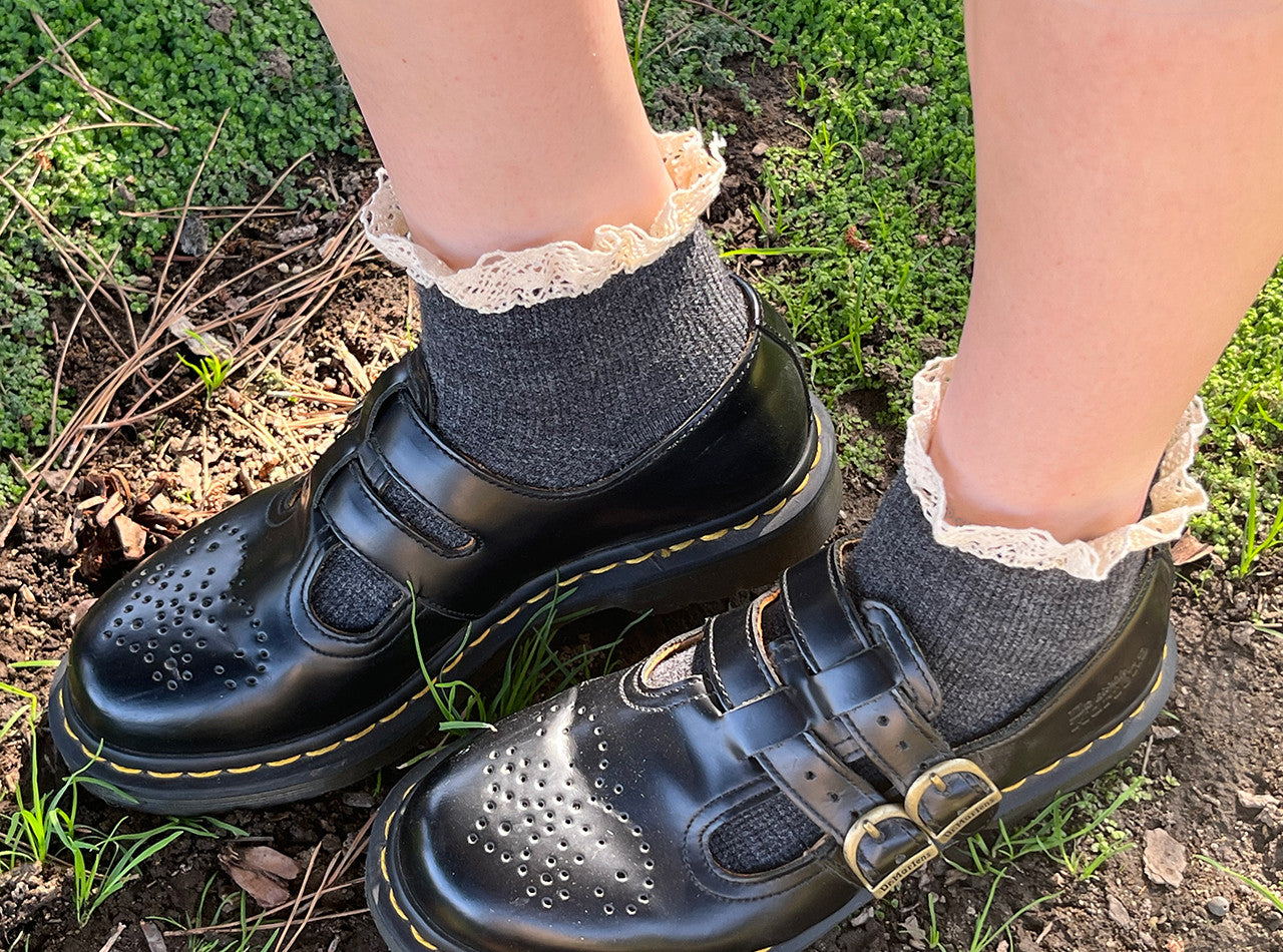 Waffle Knit | Lace-Trimmed Alpaca Anklet Socks