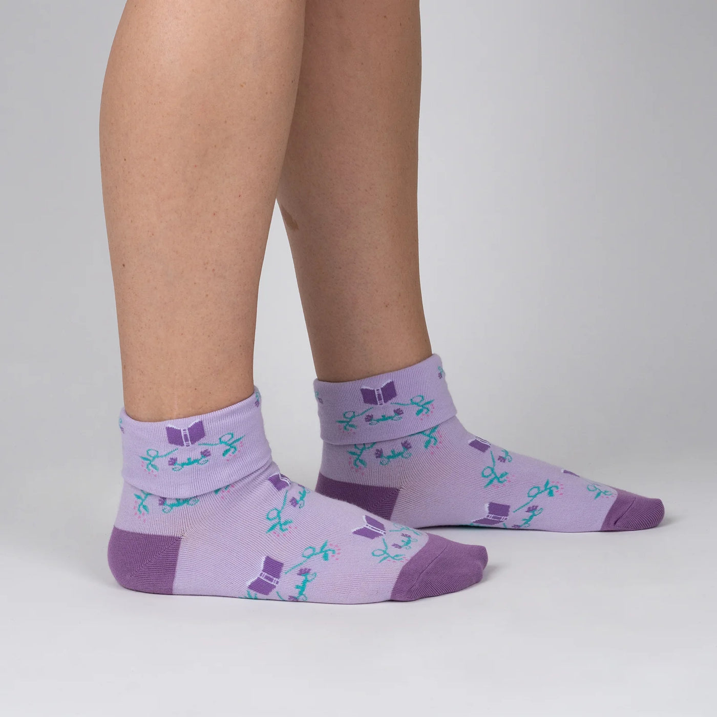 Read More | Women's Turn Cuff Crew