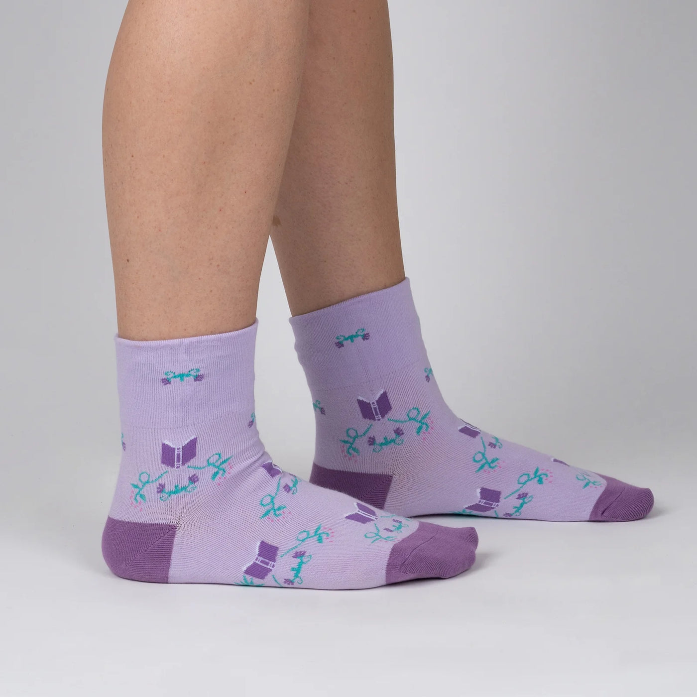 Read More | Women's Turn Cuff Crew