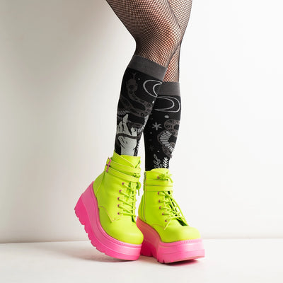Serpentine Witch | Knee High Socks