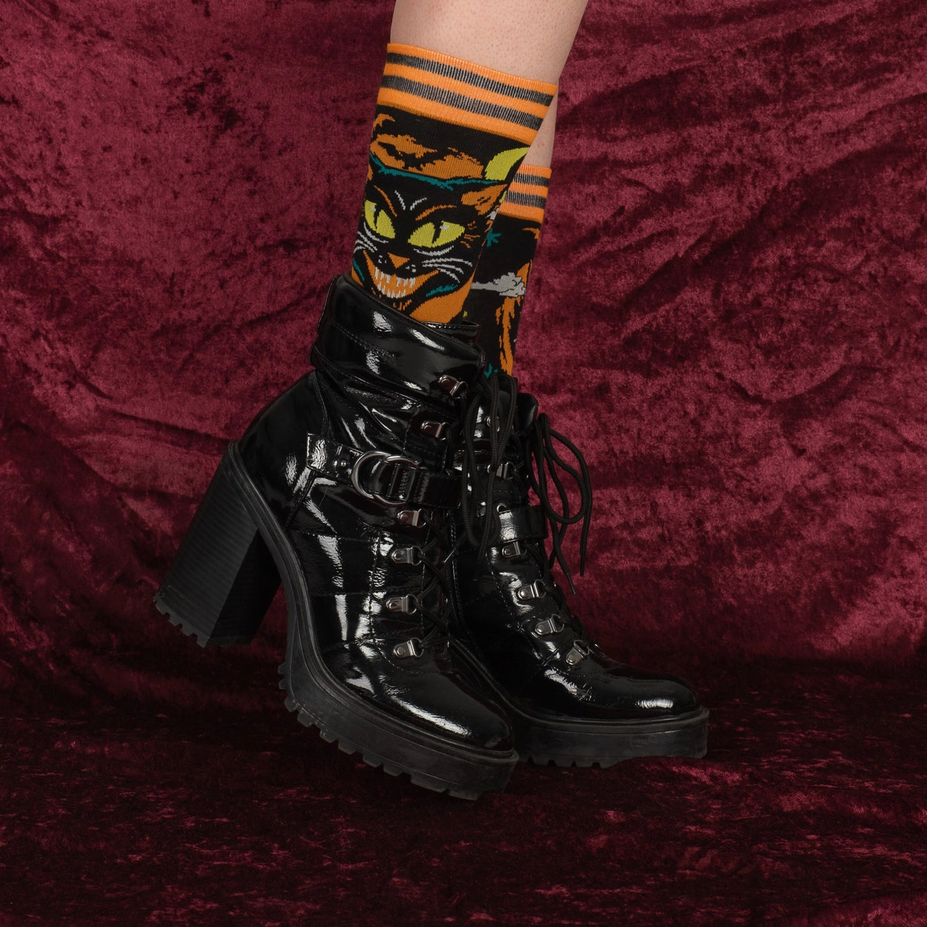 Vintage Black Cat | Crew Socks