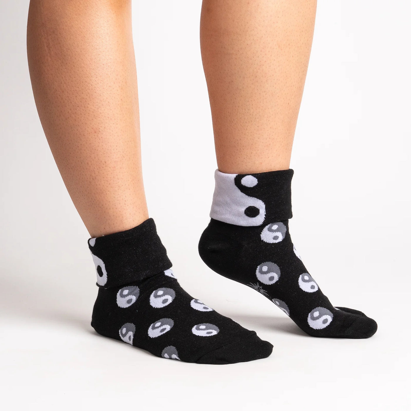Zen | Women's Turn Cuff Crew